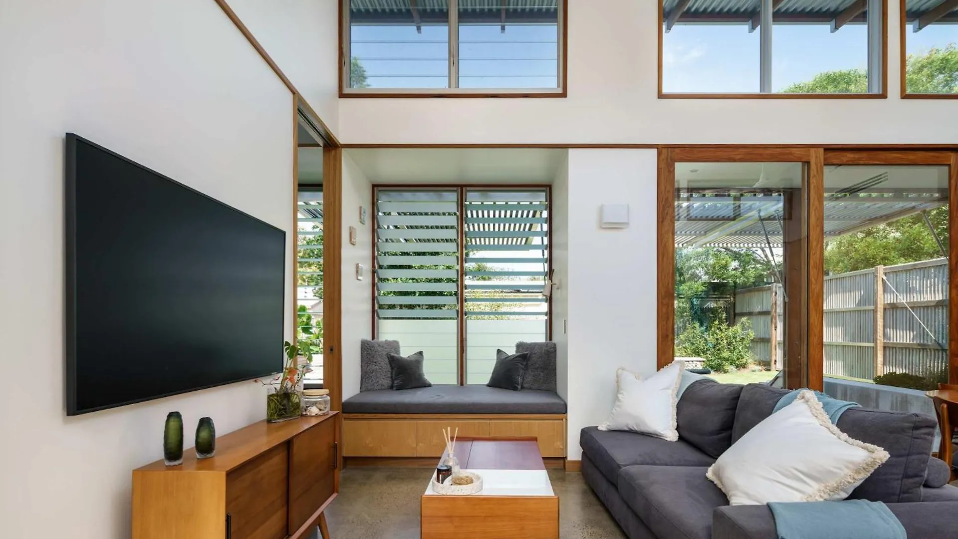 Serene Escape In Moffat Beach Caloundra Apartment