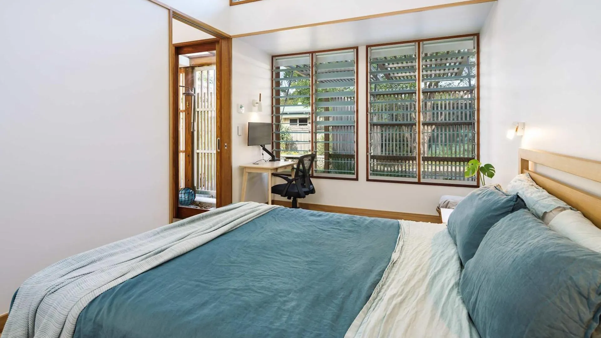 Serene Escape In Moffat Beach Caloundra